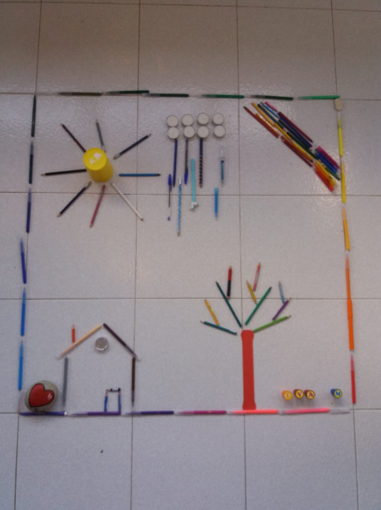 Think and Create your Own Hobbies - Portugal - Manual and Domestic Arts Club - Dots and Lines